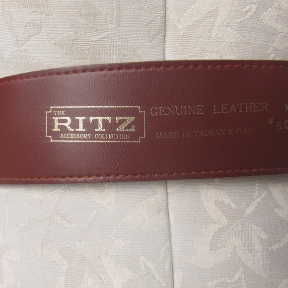 Genuine Leather Faux Snake Skin Belt - Picture 5 of 5